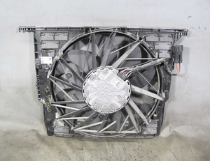 Damaged 2010-2017 BMW F10 550i F12 650i N62 V8 Electric Engine Cooling Fan OEM