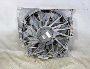 BMW E83 X3 SAV Main Electric Engine Cooling Fan w Motor 600 Watt 2004-2010 OEM