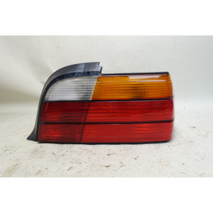Damaged 1992-1999 BMW E36 3-Series 2dr Right Rear Passenger Tail Light 6-Cyl OEM