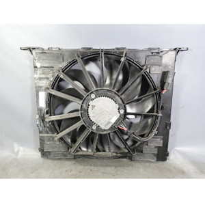 Damaged 16-20 BMW G30 G12 540i 740i Electric Radiator Cooling Fan 600w OEM