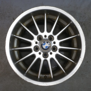 97-03 BMW E39 5-Series Factory 17x9 Style 32 Radial Spoke Rear Alloy Wheel OEM