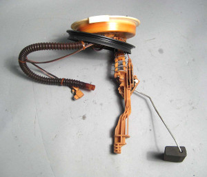 BMW E39 Factory Right Fuel Level Sender Sensor 525i 530i 540i 1997–2003 OEM USED
