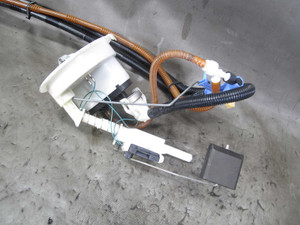 2008-2013 BMW E90 M3 S65 4.0L V8 Fuel Tank Gas Level Sender w Filter OEM E92 E93