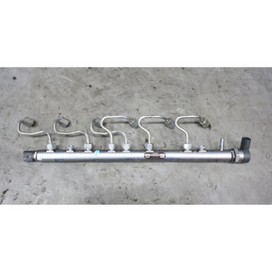 14-18 BMW F10 535d F15 X5 35d N57 6-Cyl Diesel Engine Fuel Accumulator Rail OEM