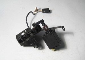BMW E39 Touring Wagon Rear Window Windshield Latch w Actuator 1999-2003 OEM USED