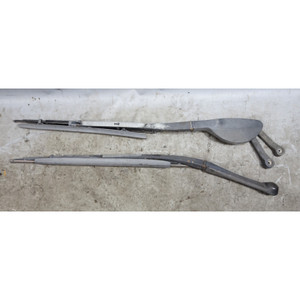 BMW E39 5-Series Windshield Wiper Arm Set Left Right 1997-2003 OEM