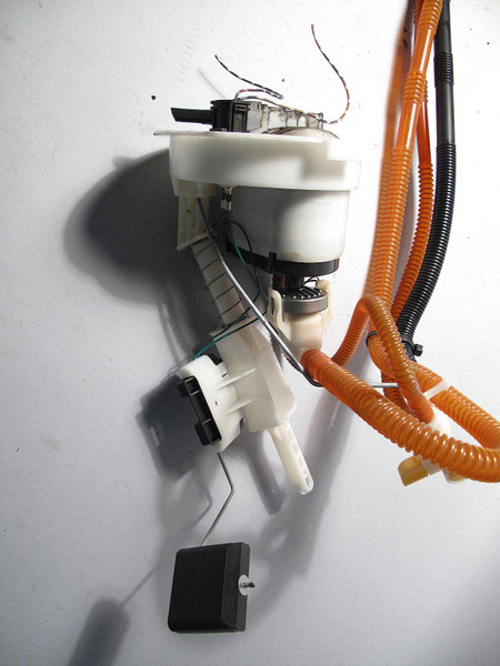 BMW N52 N54 N55 6-Cylinder Engine Fuel Level Sender w Hoses 2006-2013 USED OEM