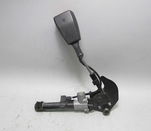 BMW E39 E38 Early Right Front Pass Seat Lower Belt Buckle Receptacle 1995-1997