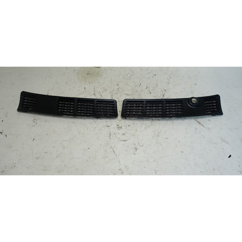 1984-1993 BMW E30 3-Series Air Inlet Cowl Hood Intake Grille Pair Left Right OE