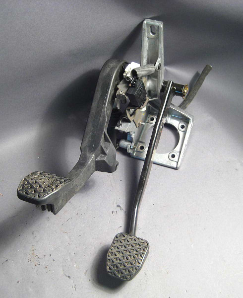BMW E36 3-Series Z3 1997-2000 Clutch Brake Pedal Complete 5-Speed Swap OEM USED