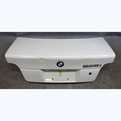 Damaged 97-03 BMW E39 5-Series Sedan Rear Trunk Boot Deck Lid Alpine White OEM