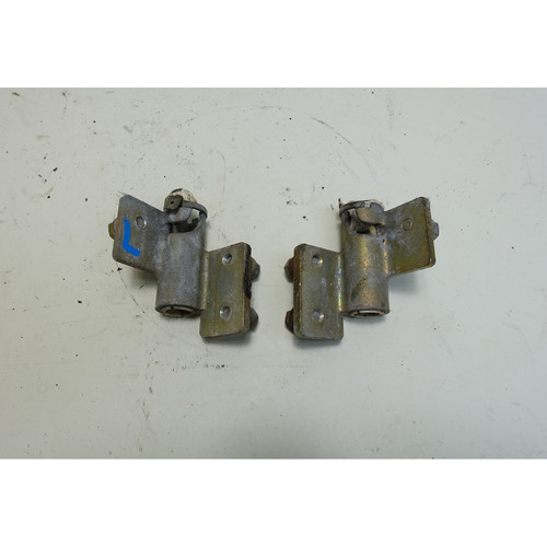 Damaged 1987-1993 BMW E30 3-Series Convertible Hardtop Roof Mounting Socket