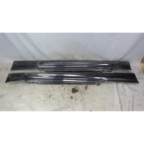 Damaged 2008-2013 BMW E82 E88 1-Series M Side Skirt Rocker Panel Pair Black OEM