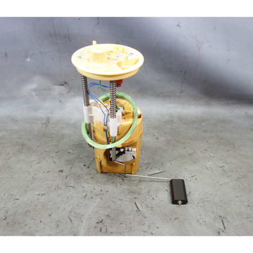 09-14 BMW E70 F15 X5 Diesel Factory Fuel Delivery Pump w Level Sender Right OEM