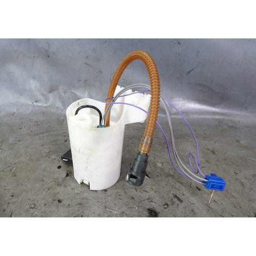 04-05 BMW E85 Z4 M54 2.5i 3.0i In-Tank Fuel Delivery Pump with Level Sender OEM