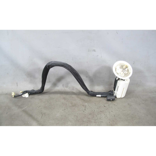 2006-2010 BMW E60 E61 5-Series Factory Fuel Gas Delivery Pump w Tubes Right OEM