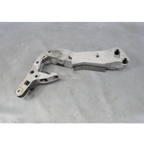 20-25 BMW G01 X3 G05 X5 X7 X4 Cross Member Mount Bracket for Transfer Case OEM