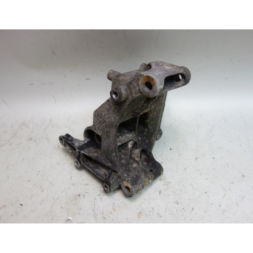 1994-1995 BMW E36 318i M42 4-Cylinder Alternator Generator Mounting Bracket