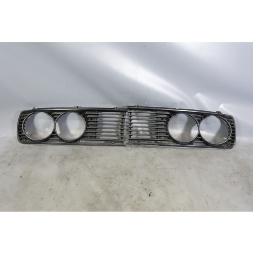 Damaged 1982-1988 BMW E28 528e 533i Factory Headlight Grille Pair Left Right OEM