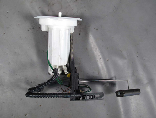 2006-2010 BMW M5 M6 S85 5.0L V10 Left Side Fuel Tank Level Sender Sensor OEM