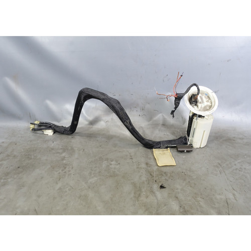 Damaged 2006-2010 BMW M5 M6 S85 V10 In-Tank Fuel Delivery Pump with Sender OEM