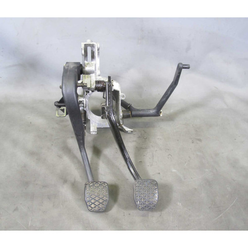 BMW E39 5-Series Manual Trans Clutch Pedal Assembly Swap w Master 1998-2000 USED