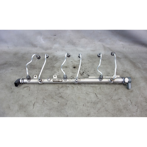 2009-2013 BMW E90 335d X5 M57 Diesel Fuel Pressure Accumulator Rail w Pipes OEM