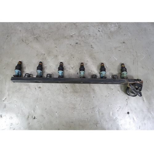 Damaged 1987-1993 BMW E30 325i 325ix M20 Fuel Rail with Injectors OEM 1987-1993