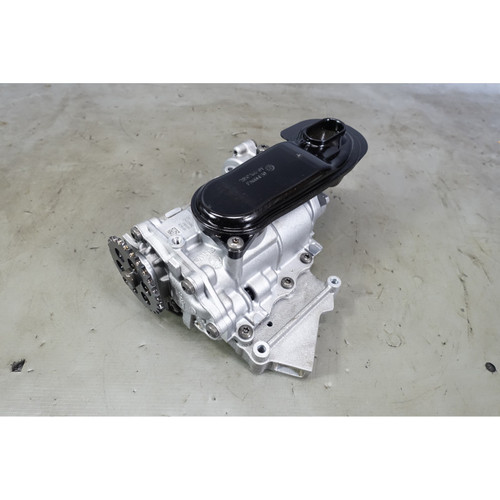 Damaged 18-25 BMW F90 M5 F91 M8 X5M S63 Engine Oil Pump w Gear OEM *FOR PARTS*