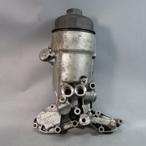 2008 BMW E9x M3 S65 4.0L V8 Oil Filter Housing Mount w Cap *OLD STYLE*