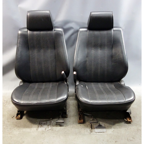 1986-1991 BMW E30 Sedan Basic Front Seat Pair Black Vinyl OEM