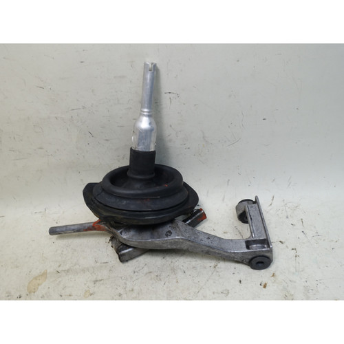 Damaged BMW E90 M3 S65 4.0L V8 Manual Transmission Gear Shifter OEM 2008-2013