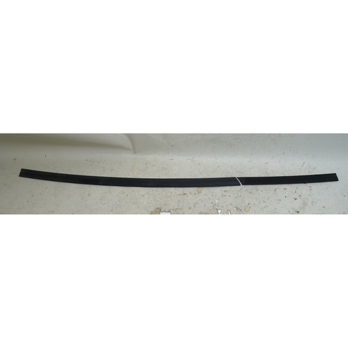 Damaged BMW E39 Touring Wagon Rear Window Lower Rain Strip OEM 1999-2003