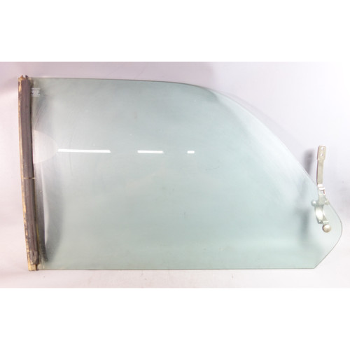 67-76 BMW 1602 2002 2002tii Left Rear Quarter Pop Out Vent Window Glass w Latch