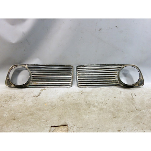 Damaged 1974-1976 BMW E10 114 2002 Coupe Headlight Grille Pair Black OEM