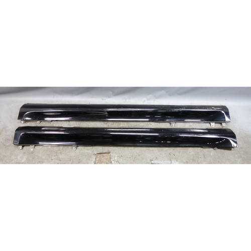 1997-2002 BMW Z3 6-Cylinder Roadster Coupe Skirt Rocker Panel Pair Jet Black OEM