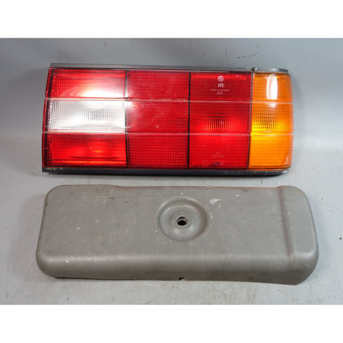 Damaged BMW E30 Right Rear Tail Light Lamp Late Model OEM 1988-1993