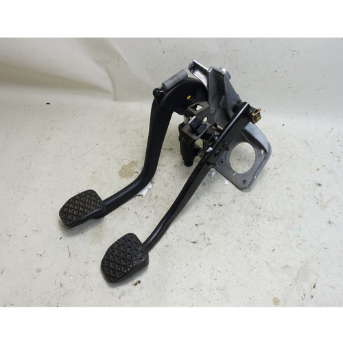 BMW E46 Clutch Pedal Assembly Manual Swap Master Cylinder 323i 325i M3 1999-2006