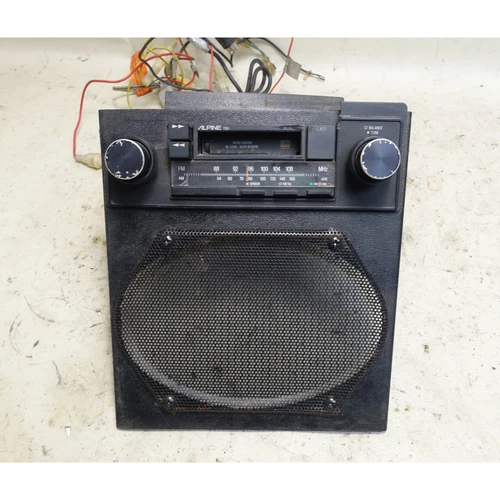 Damaged BMW 2002 114 Alpine 7151 AM FM Cassette Radio Trim Assembly 1968-1976