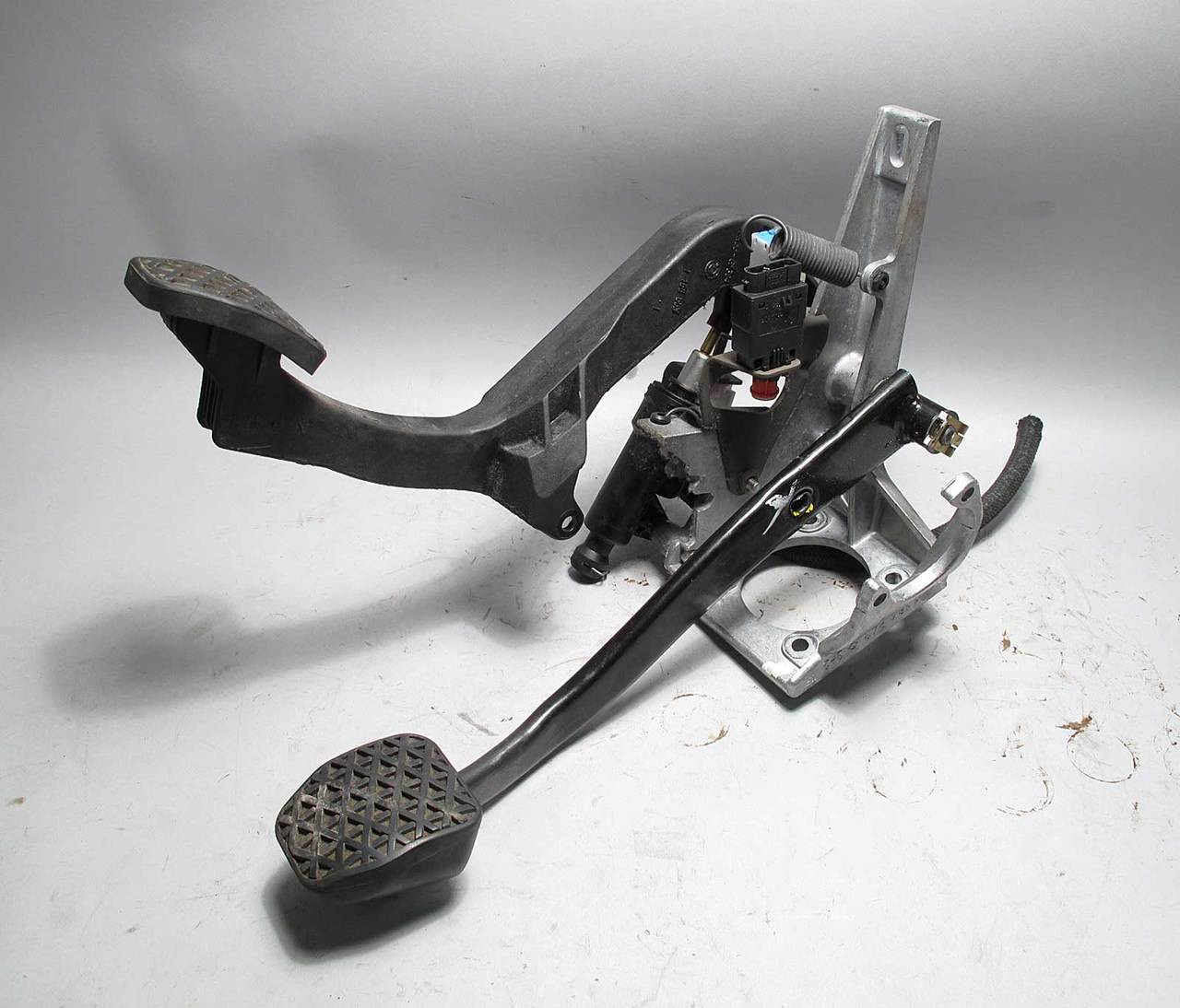 BMW Z3 Late Model 5-Spd Manual Swap Clutch Pedal Box w Master 