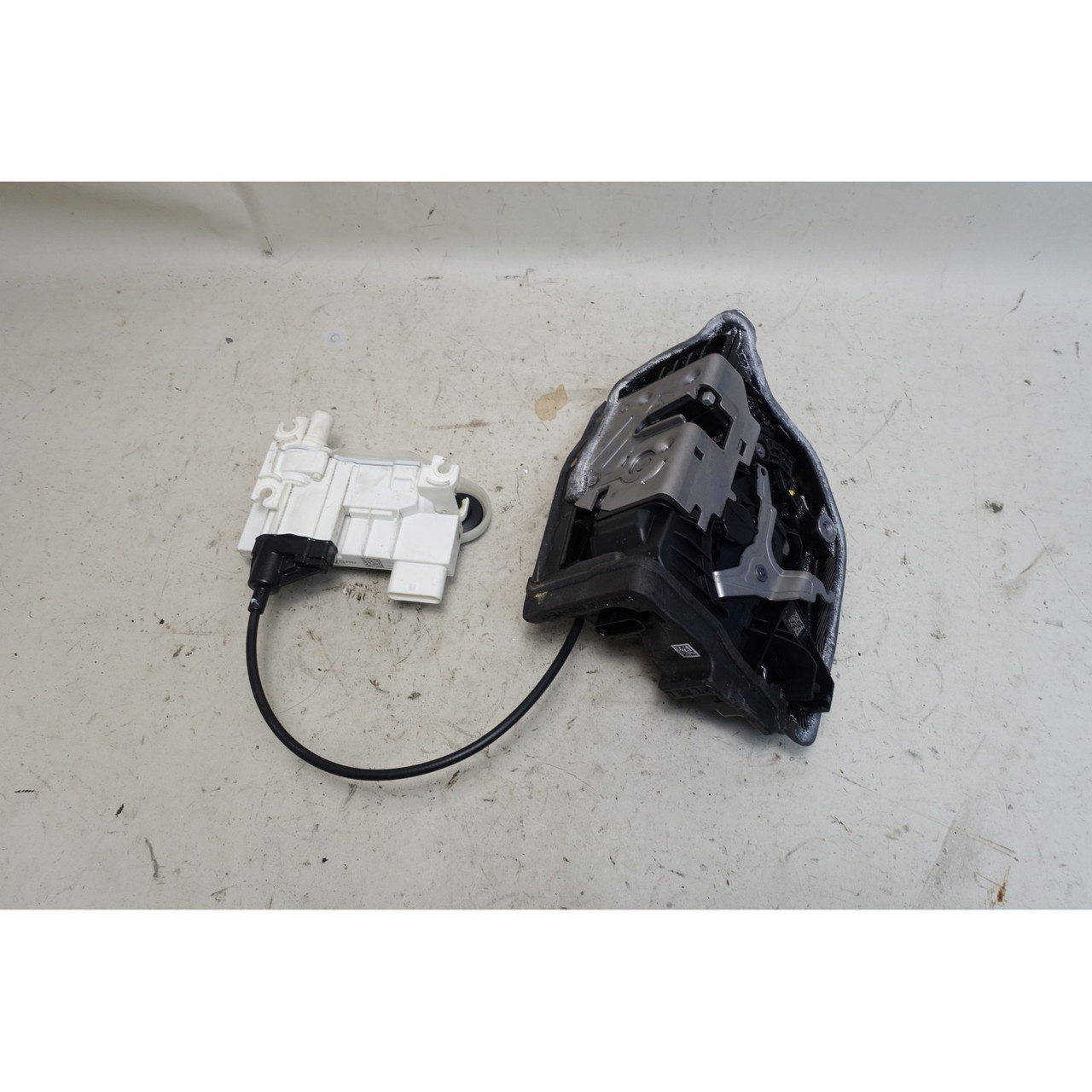 2019-2025 BMW G05 X5 G07 X7 Left Rear Soft-Close Automatic Door