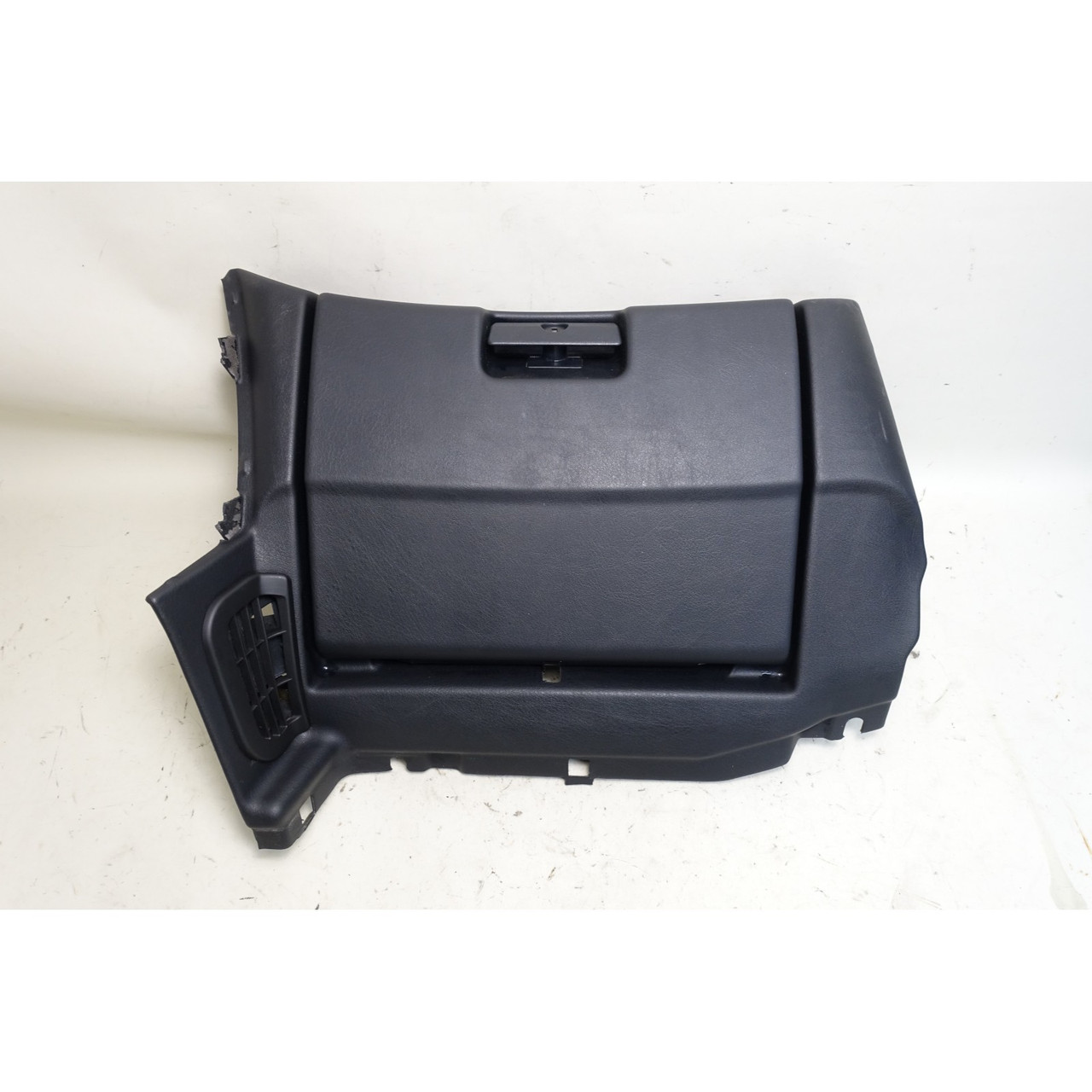 Damaged 1996-2002 BMW Z3 Roadster Coupe Glove Box Assembly Black