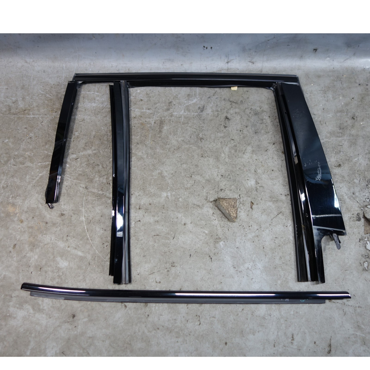 730　3040　3046　3244　3291　3716　3793 18-24 BMW G01 X3 F97 Right Rear Door Exterior Trim Shadowline