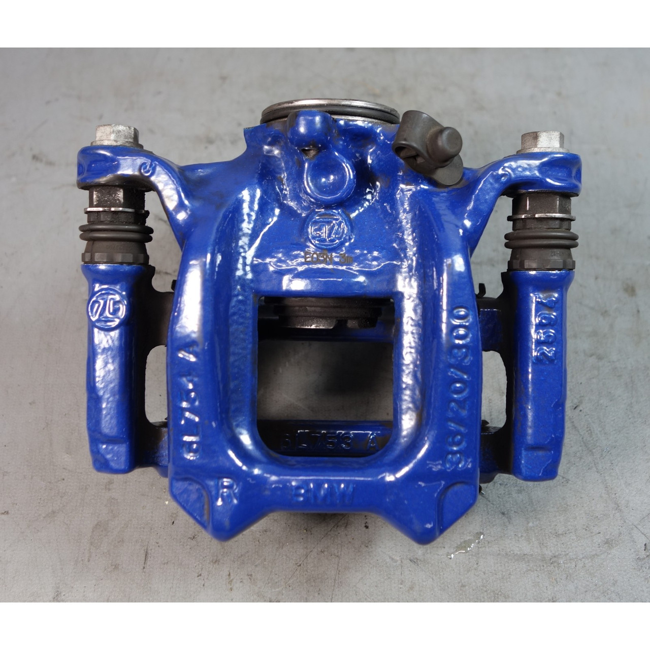 34%OFF！数量限定！処分値下げ！QS BREAK　BLUE 7ft 23-25 BMW U11 X1 U10 X2 28iX F74 228i Right Rear M Sport Brake