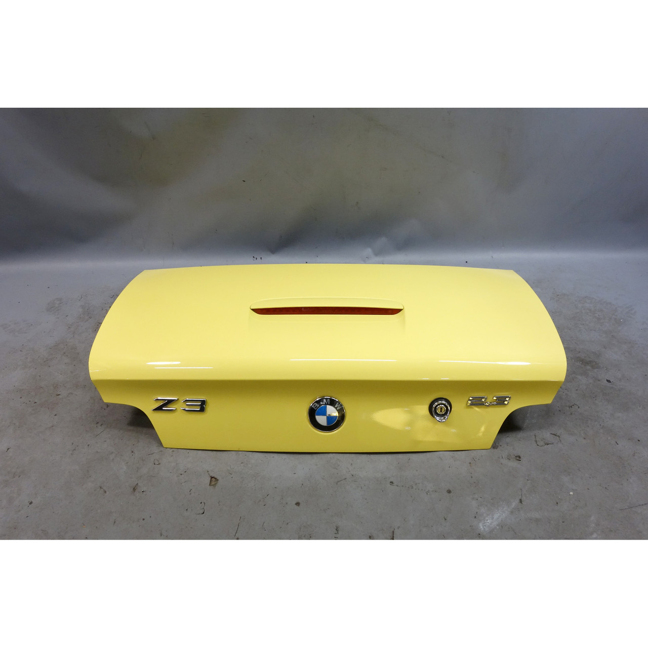 1999-2002 BMW Z3 Roadster Rear Trunk Deck Boot Lid Dakar Yellow