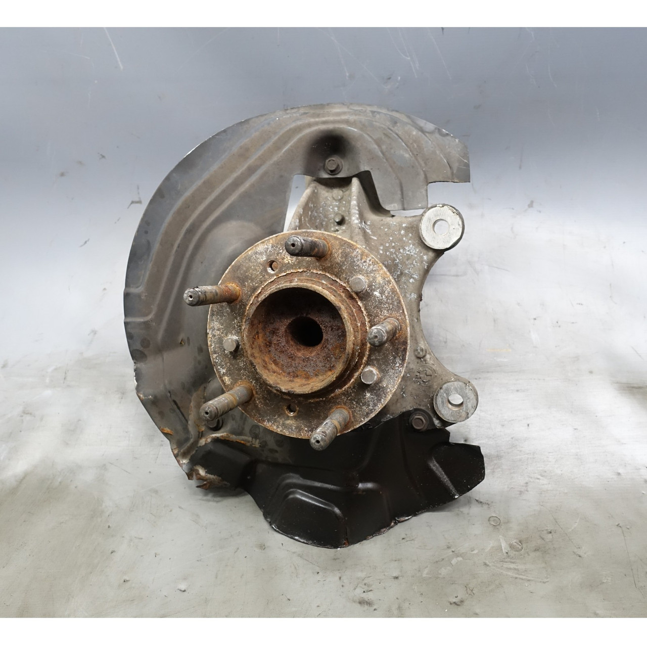 bmw-e90-e92-m3-1m-driver-left-front-wheel-hub-bearing-knuckle-2008-2013