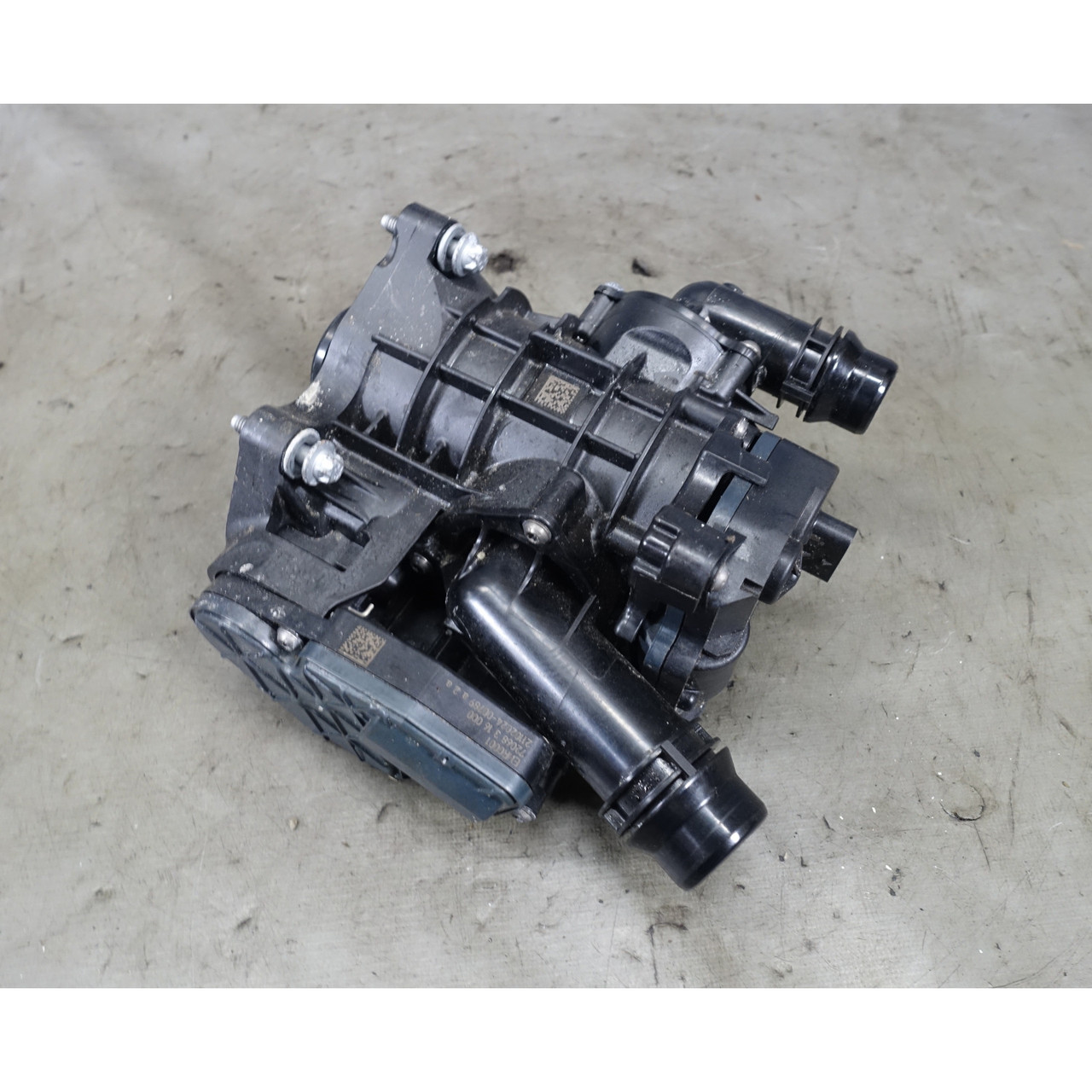 冷凍H60 ADM60 F30 冷凍H60 ADM60 F30 BMW F30 330i X4 30iX B46 Heat Management
