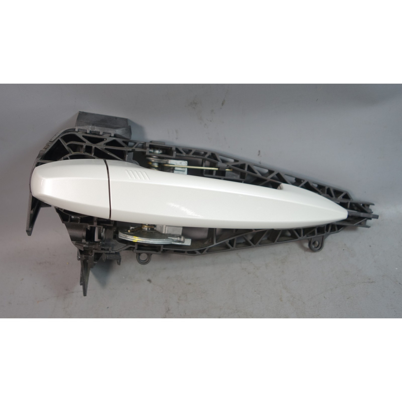 とも（337、084、135、878、341、340） 14-19 BMW F15 X5 X6 Right Door Handle w/ Comfort Access Mineral