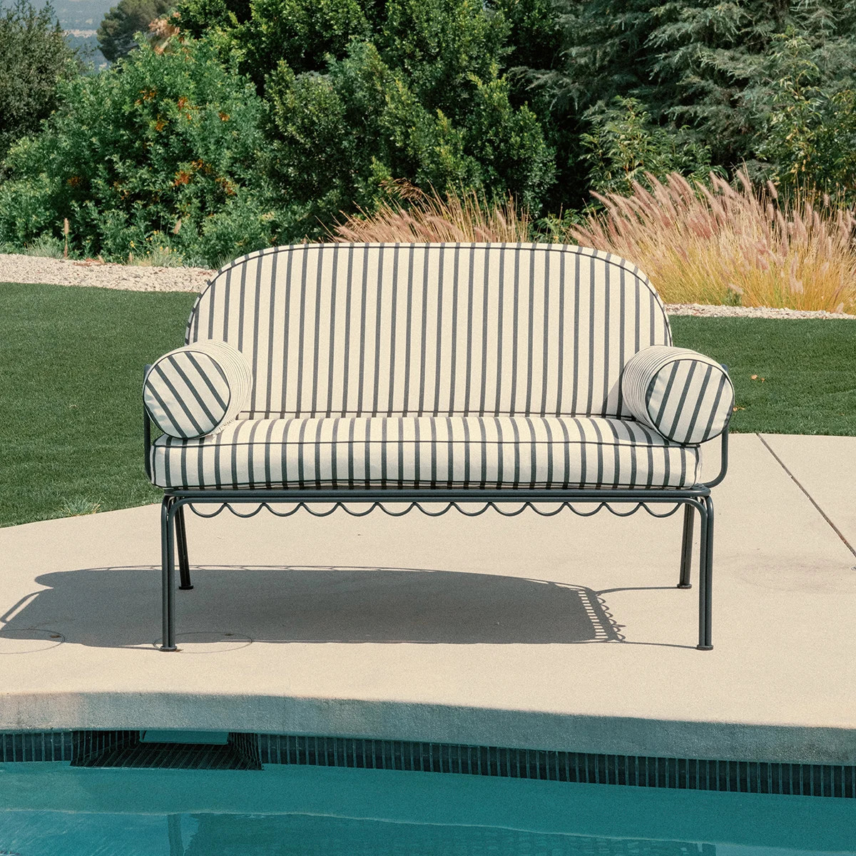 Al Fresco Outdoor Loveseat
