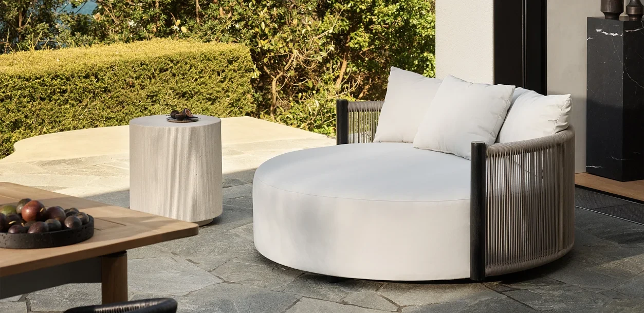 Architect Outdoor Jumbo Daybed